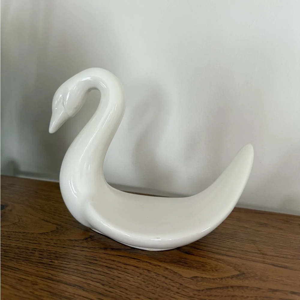 Art Deco Ceramic Porcelain Swan Figurine Bathroom Wash Cloth Hand Towel Holder - Picture 3 of 7